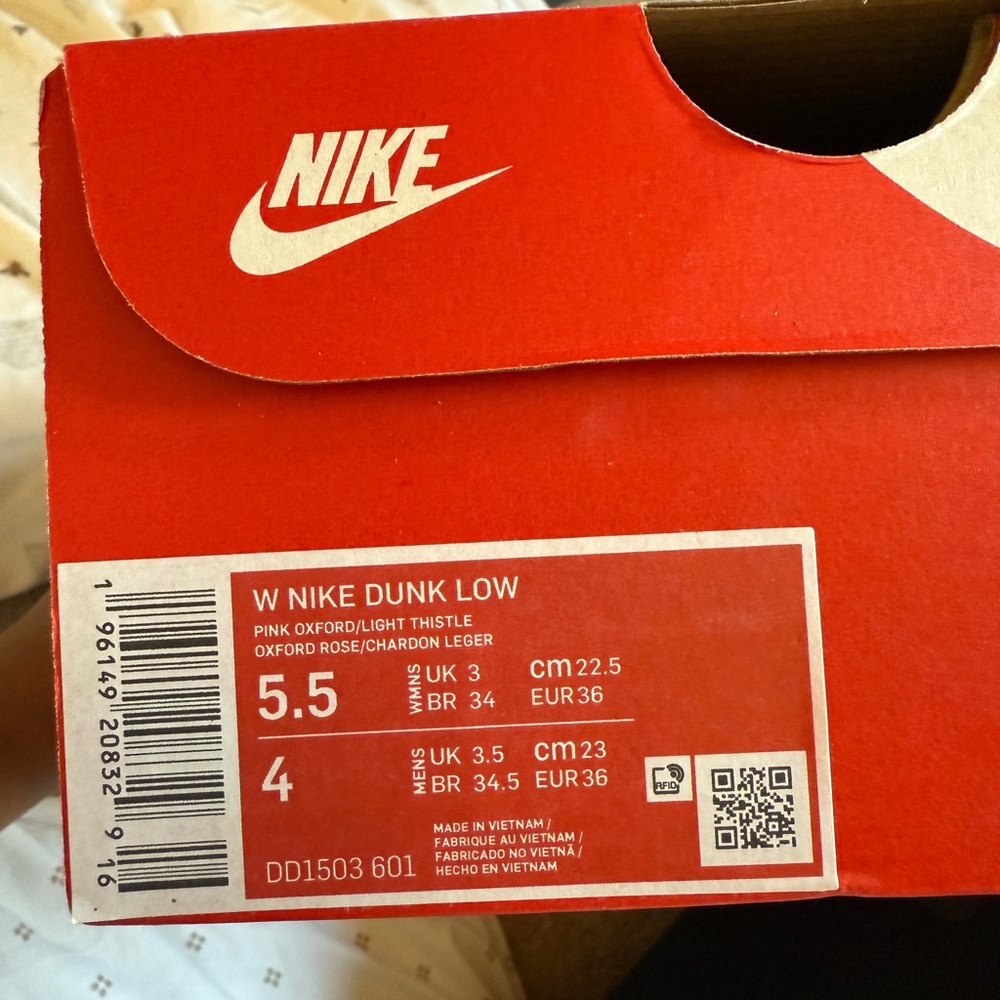 Nike Dunk Low - Pink and Light Thistle